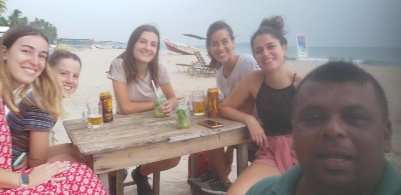 Beach Life Uppuveli Trincomalee Dış mekan fotoğraf